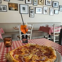 Pizza et apéritif chez Fredo